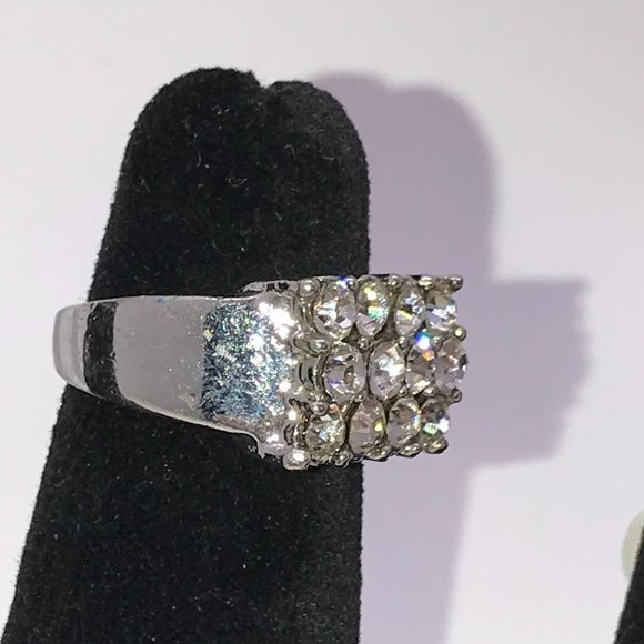 Pewter Costume Rhinestone Ring, Size 7 3/4 - Picture 2 of 7